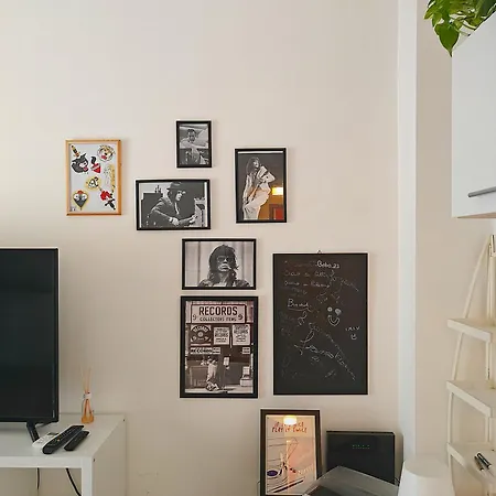 Apartment Music -